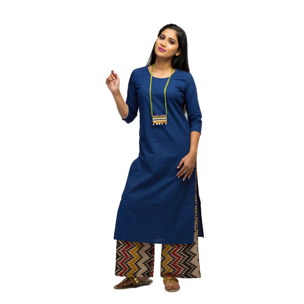 महिलाओं के लिए सीधा कुर्ता और पलाज़ो पैंट्स और नेकपीस फ्रंट