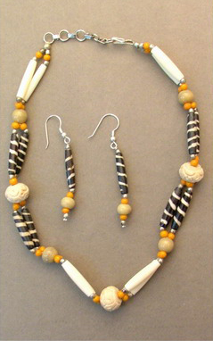 Bead Necklace - Metal & Stone, 18 Inches, Turquoise Color | Elegant Look, Non-allergic, Smooth Edges, Trendy Design