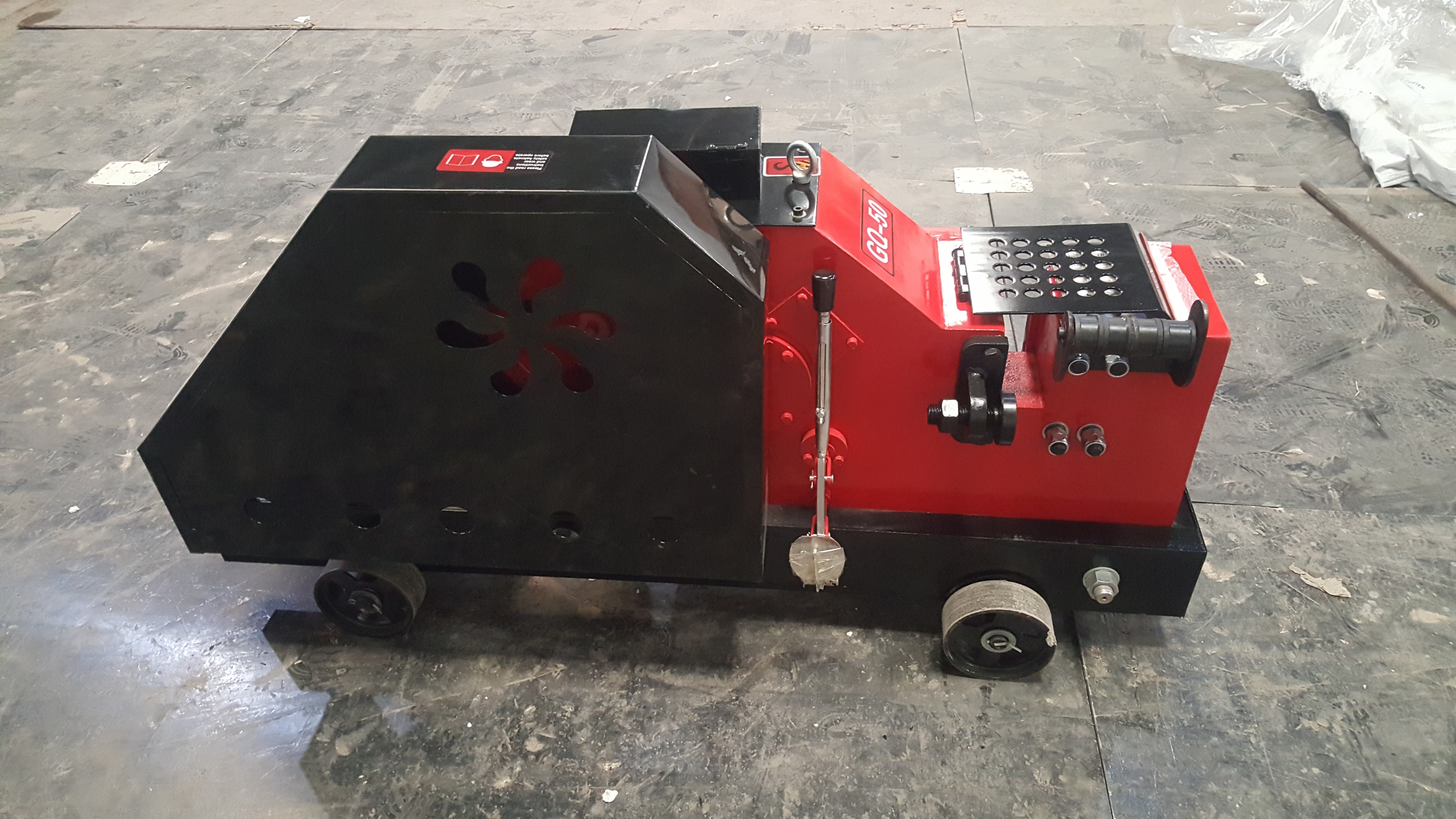 Red Bar Cutter