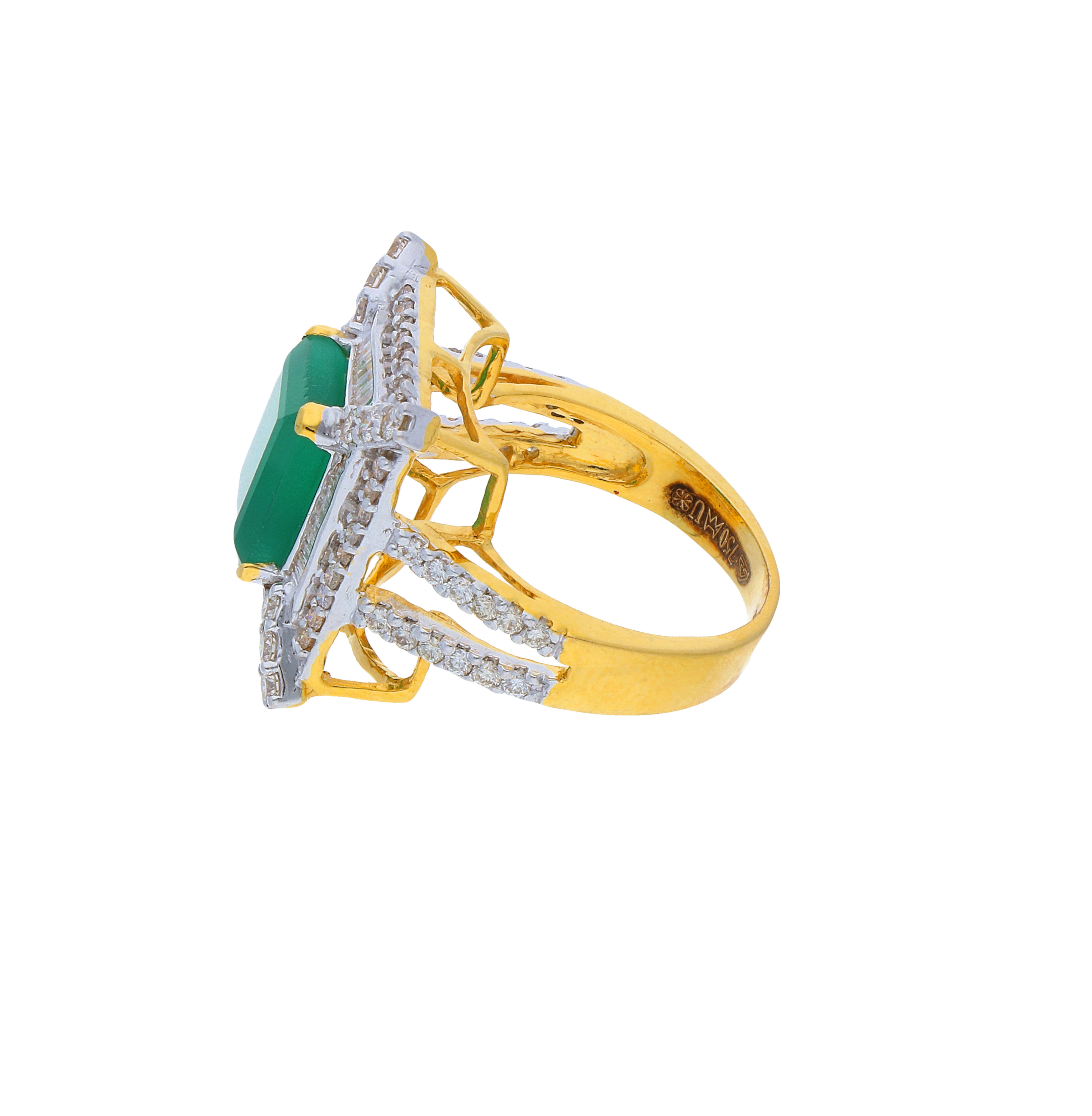 Diamond Cocktail Ring Diamond Carat Weight: 1.33 Carat