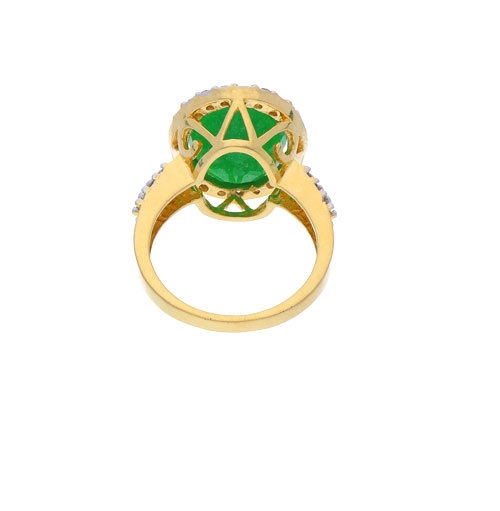 Diamond Cocktail Ring Diamond Carat Weight: 0.92 Carat