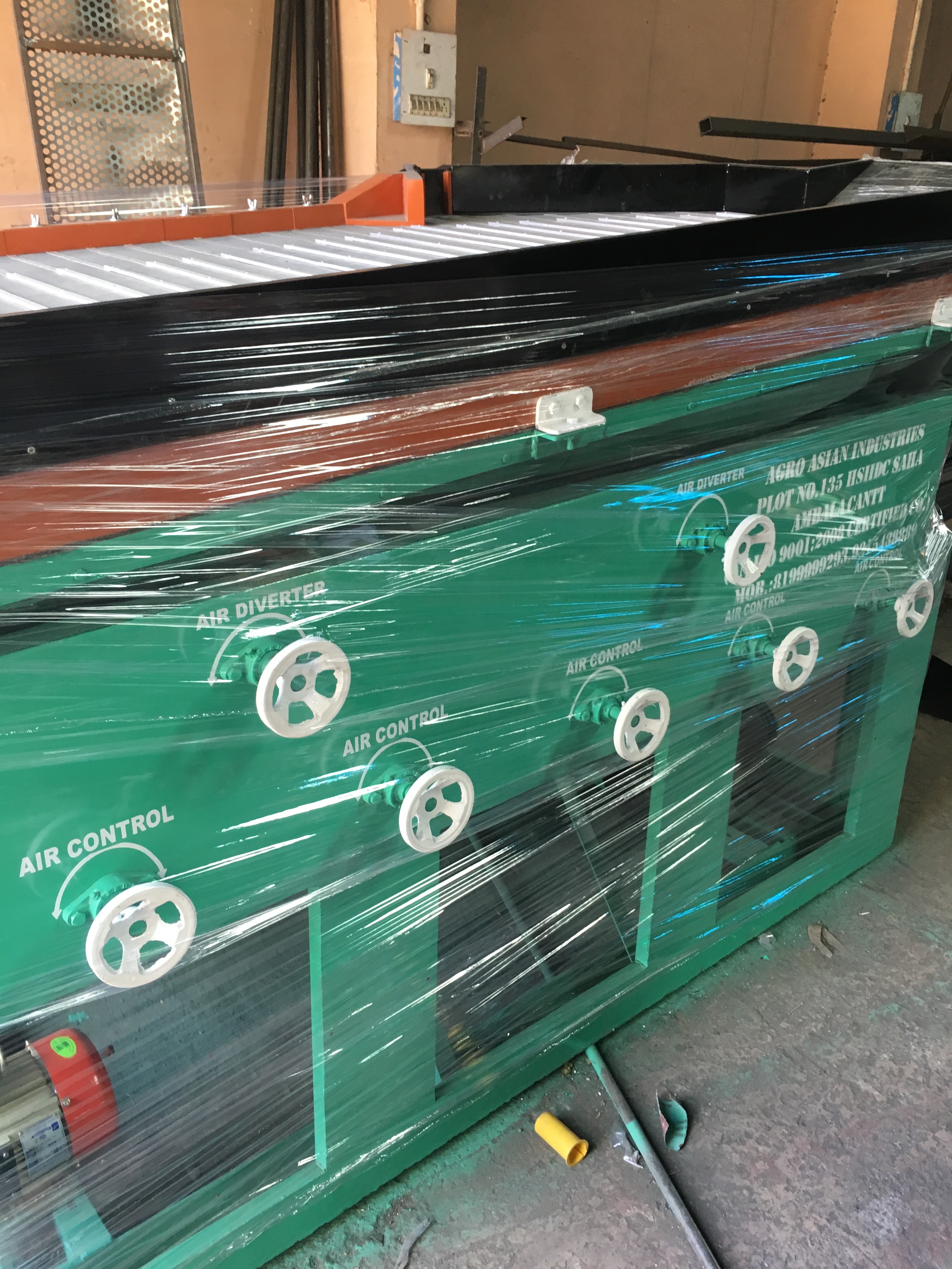 Gravity Separator Machine - 2-3 Ton/hr Capacity, Green Mild Steel Design | Automatic With Frequency Speed Control, 1 Year Warranty