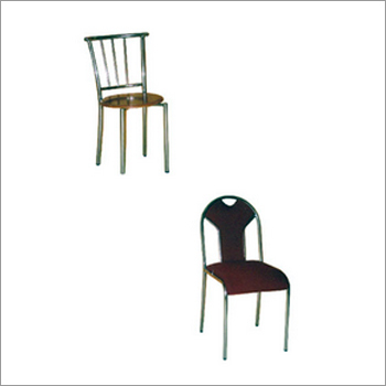 कुर्सियों का सेट