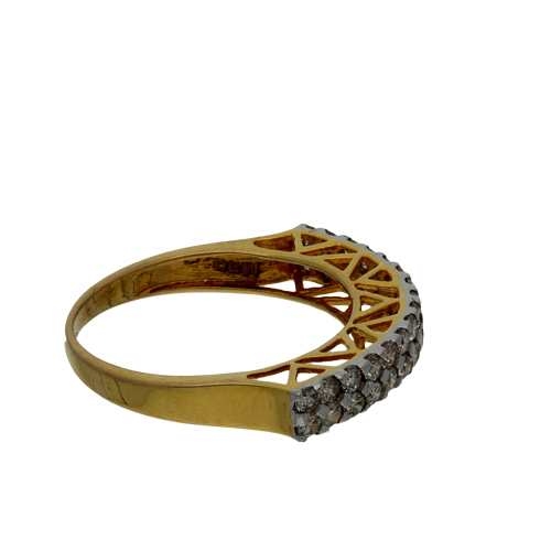 Diamond Ladies Ring Diamond Carat Weight: 0.73 Carat