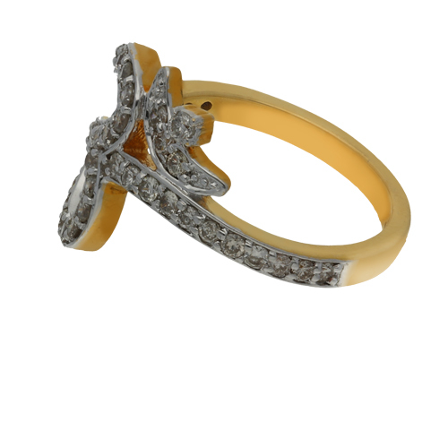 Diamond Ladies Ring Diamond Carat Weight: 0.56 Carat