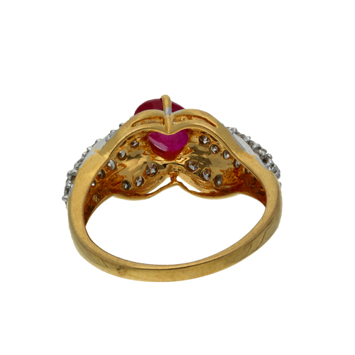 Diamond Ladies Ring Diamond Carat Weight: 0.68 Carat