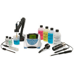 मल्टीपैरामीटर मीटर