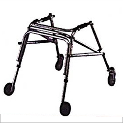 आयरन फोल्डिंग वॉकर