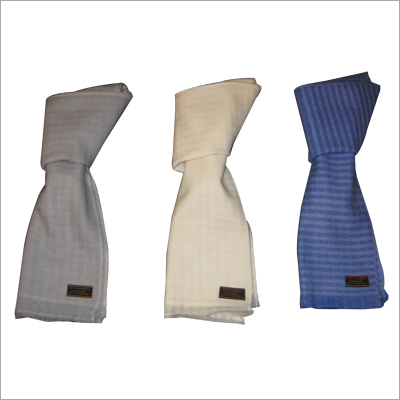 सादा पश्मीना मफलर