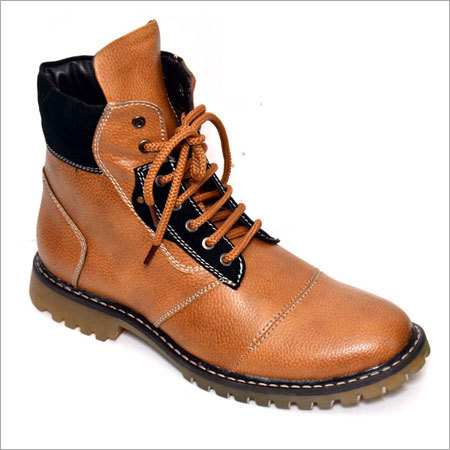 ब्राउन एंकल बूट