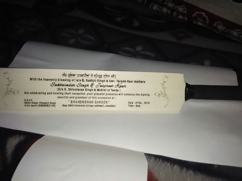 प्रिंटेड मिनी बैट्स