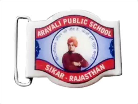 कट स्क्वायर बकल