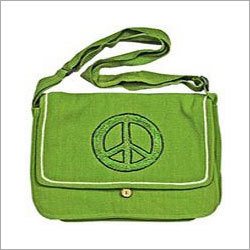 कॉटन कढ़ाई बैग