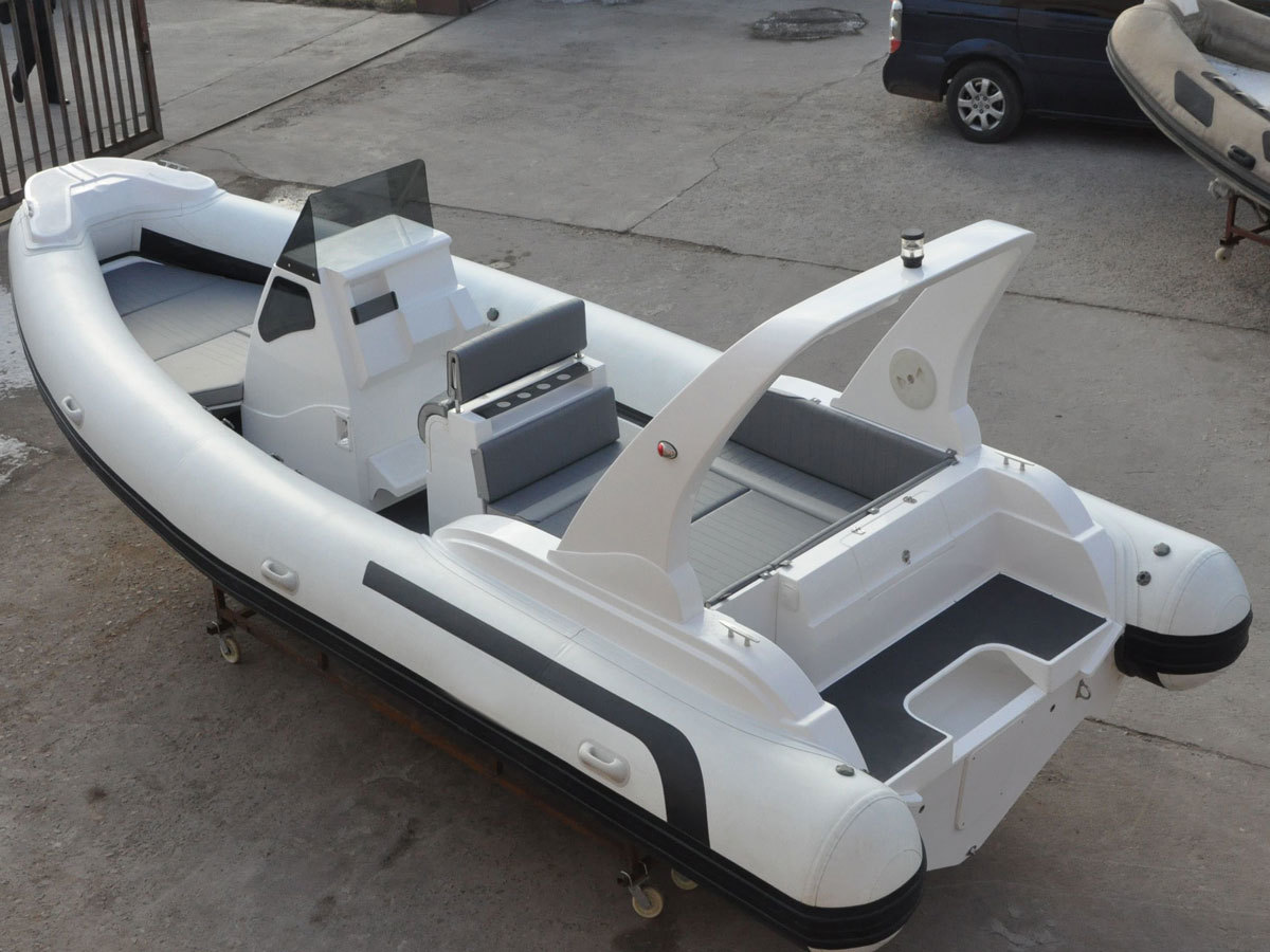 7.5m Military Rigid Inflatable Boat - Hypalon Tubing, Deep-v Fiberglass Hull, 2-16 Person Capacity | Lightweight Design, High Stability, Fuel Efficient Performance