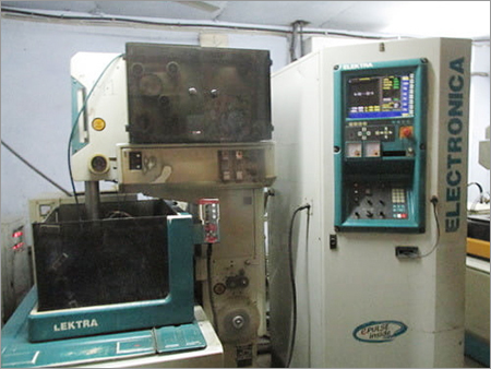 CNC Wire Cut Machine