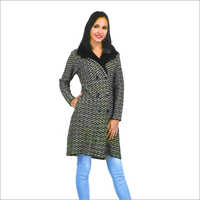 महिलाओं के ऊनी फैंसी कोट