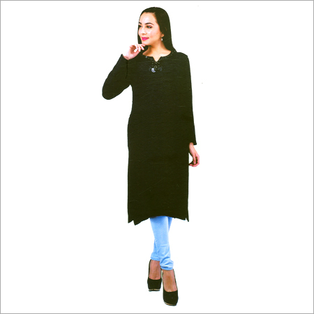 महिलाओं के लिए काले रंग की ऊनी कुर्तियाँ