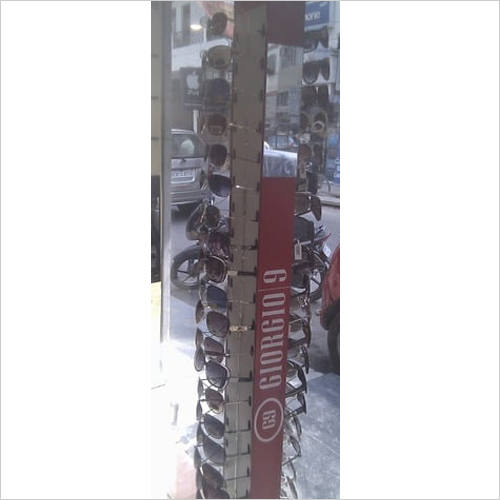 Goggles Display Stand Size: Medium