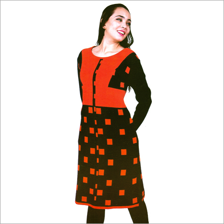 डिजाइनर कुर्तिस