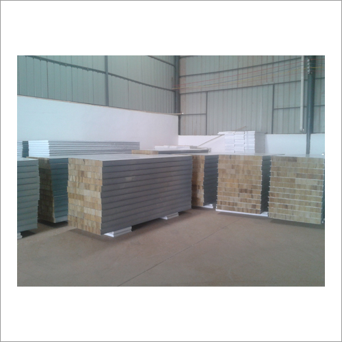 Sandwich Panel - Metal/insulation, Dimensional Stability: <1%, Compressive Strength: >120, Adhesion Strength: >100 Kpa, Rugged, Lightweight, Corrosion Resistant, Insulated, Durable