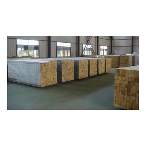 Sandwich Panel - Metal/insulation, Dimensional Stability: <1%, Compressive Strength: >120, Adhesion Strength: >100 Kpa, Rugged, Lightweight, Corrosion Resistant, Insulated, Durable