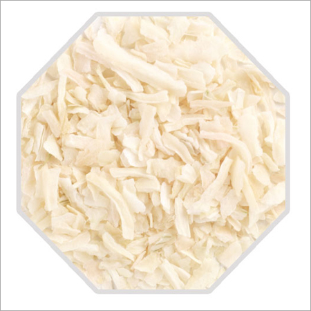 सूखे हुए सफेद प्याज कटा हुआ