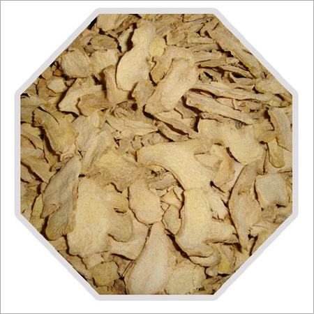 Dehydrated Ginger Flakes - Bulk Packaging, Beige Color , 12 Months Shelf Life, High Aroma & Flavor, Antibacterial & Antimicrobial Properties