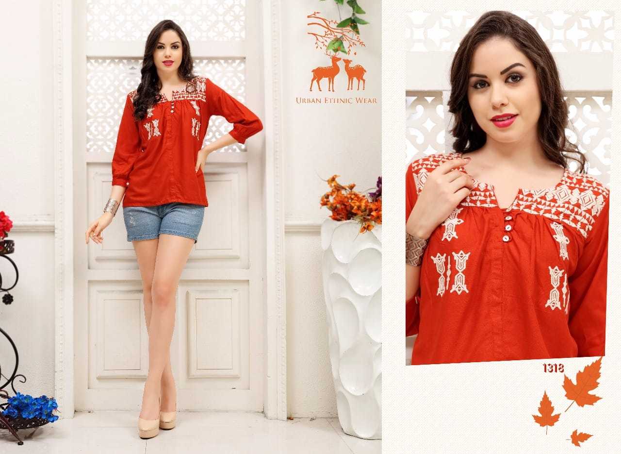 Short Tops With Embroidary