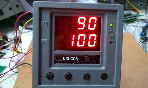 तापमान नियंत्रक