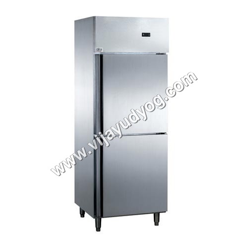 दो दरवाजों वाला वाणिज्यिक रेफ्रिजरेटर