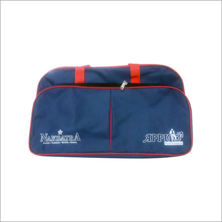 स्टाइलिश ट्रैवल बैग