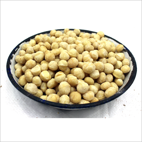 मैकेडामिया नट्स