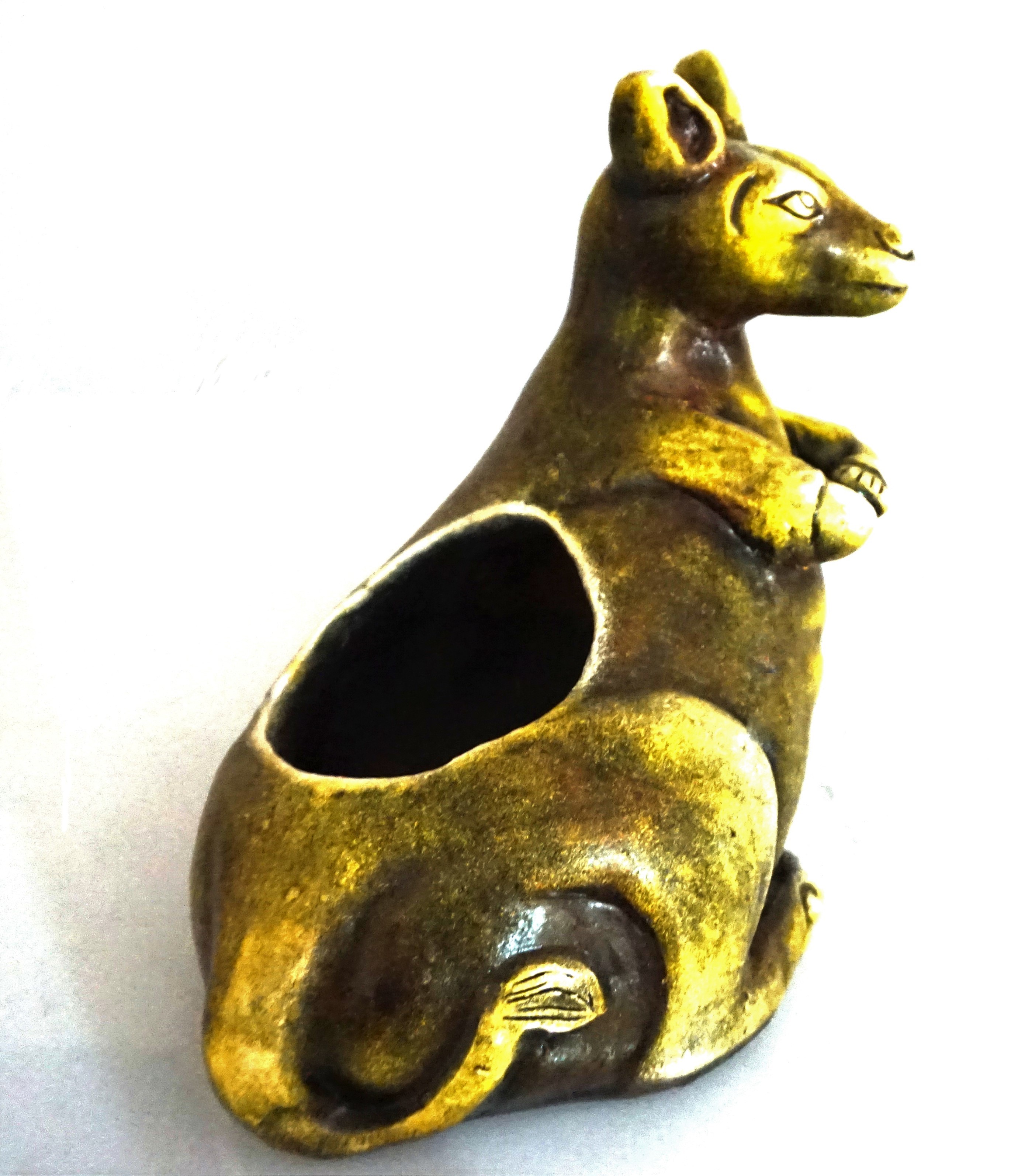 Kangaroo Pot/planter