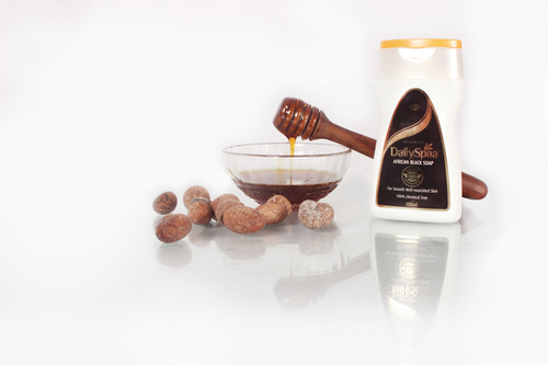 Handmade Liquid African Black Soap - 100% Natural Ingredients, Nourishing Shea Butter, Gentle for Sensitive Skin, No Chemicals, Black Color, Natural Perfume, Rectangular Shape, Non-Poisonous