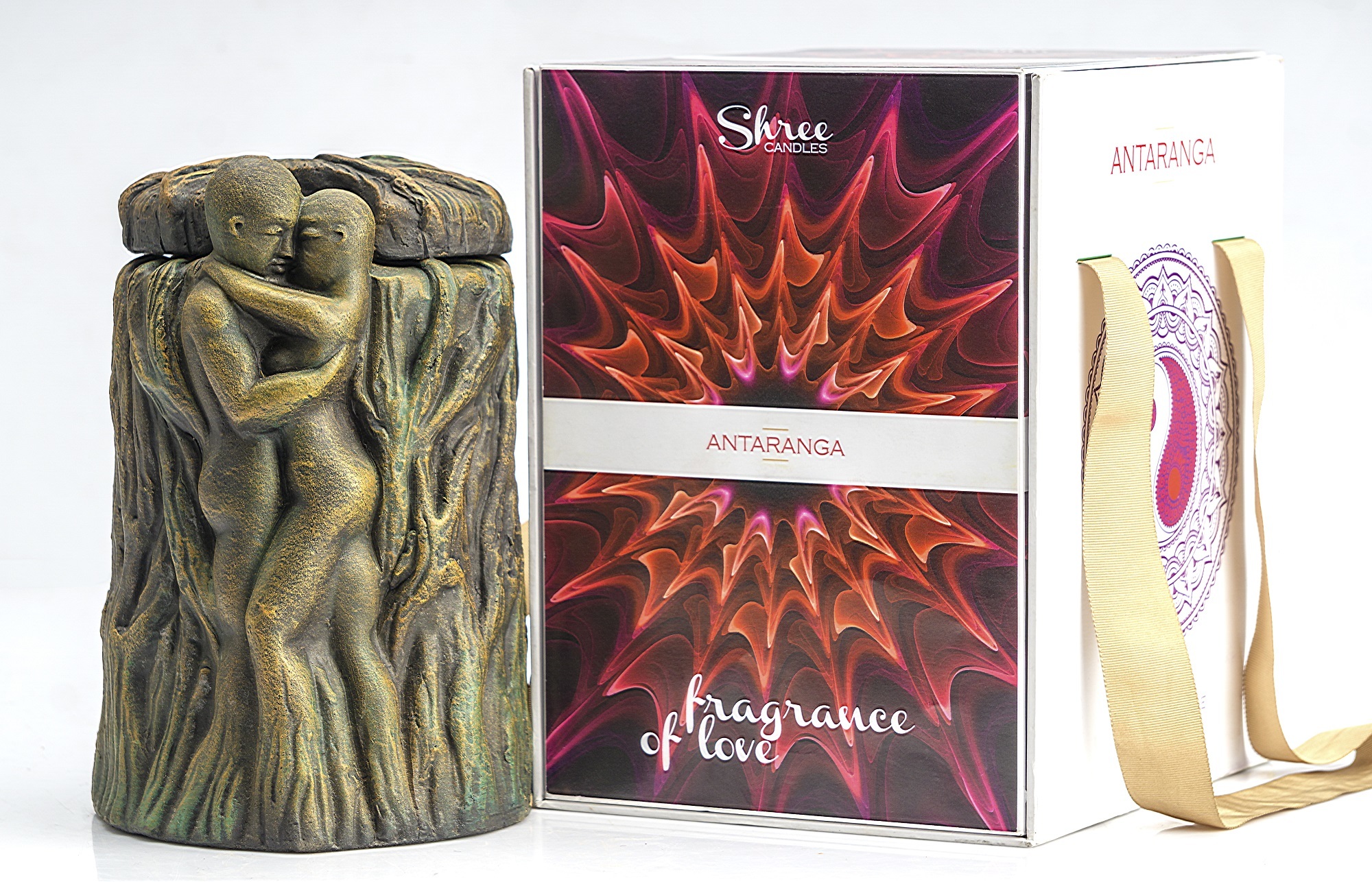 Antaranga Candle Burning Time: 75 Hours