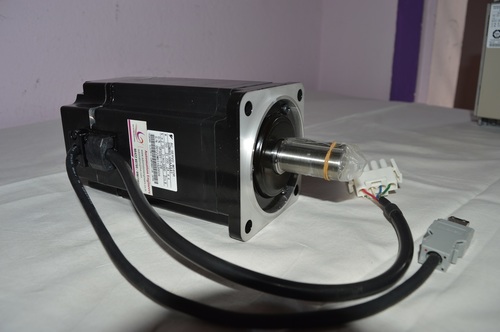 Yaskawa Servo Motor Sigma II SGMAH-08AAA41