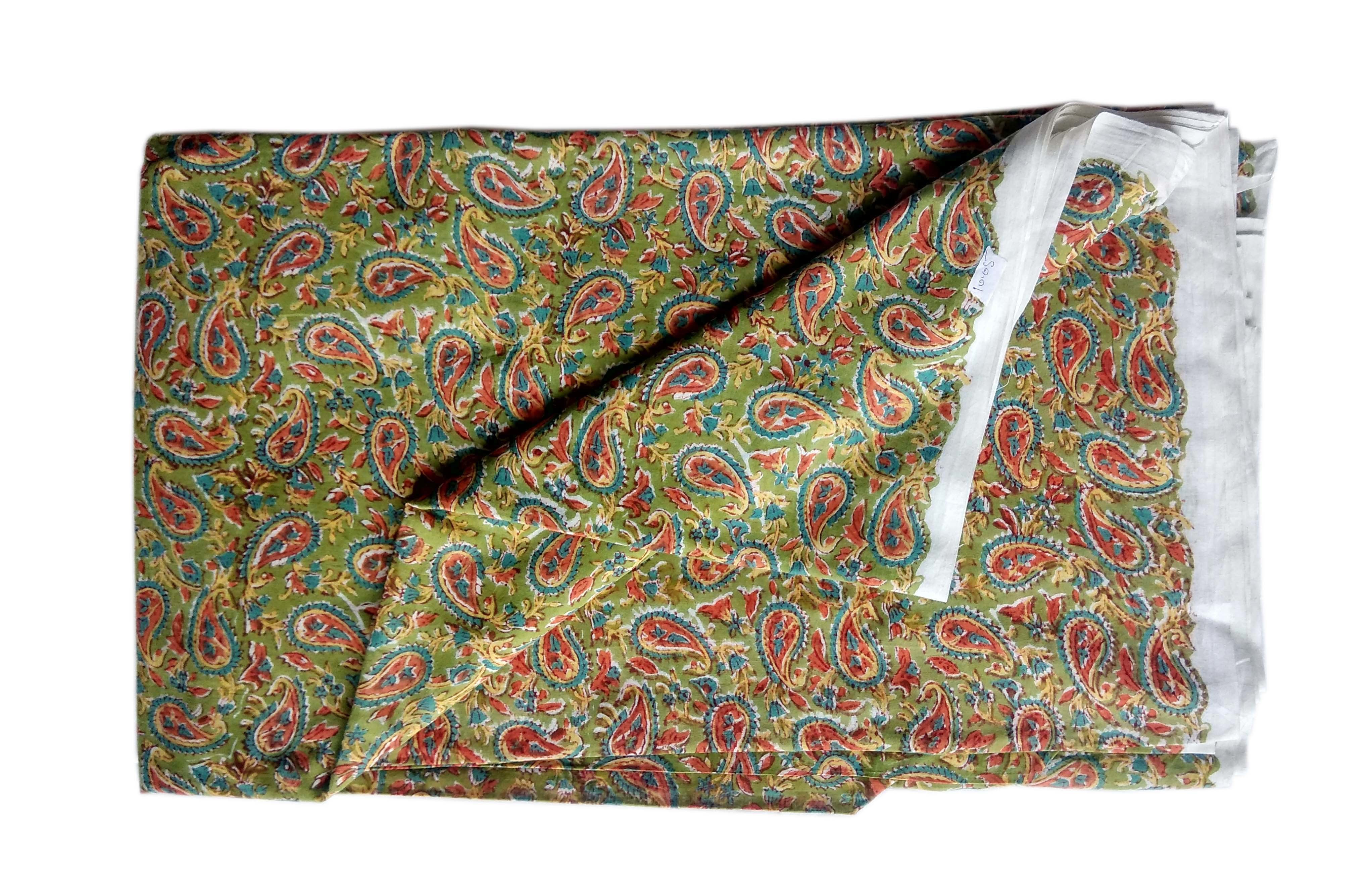 Printed Pareos - Polyester, 70 X 110 Cm | Green Paisley Pattern, Machine Washable