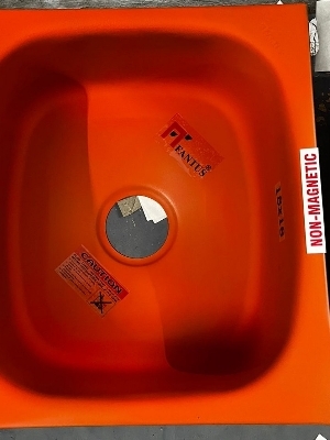 स्टेनलेस स्टील फैंटस किचन सिंक