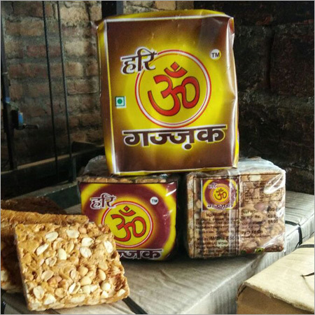 मूंगफली चिक्की