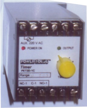 वोल्टेज रिले