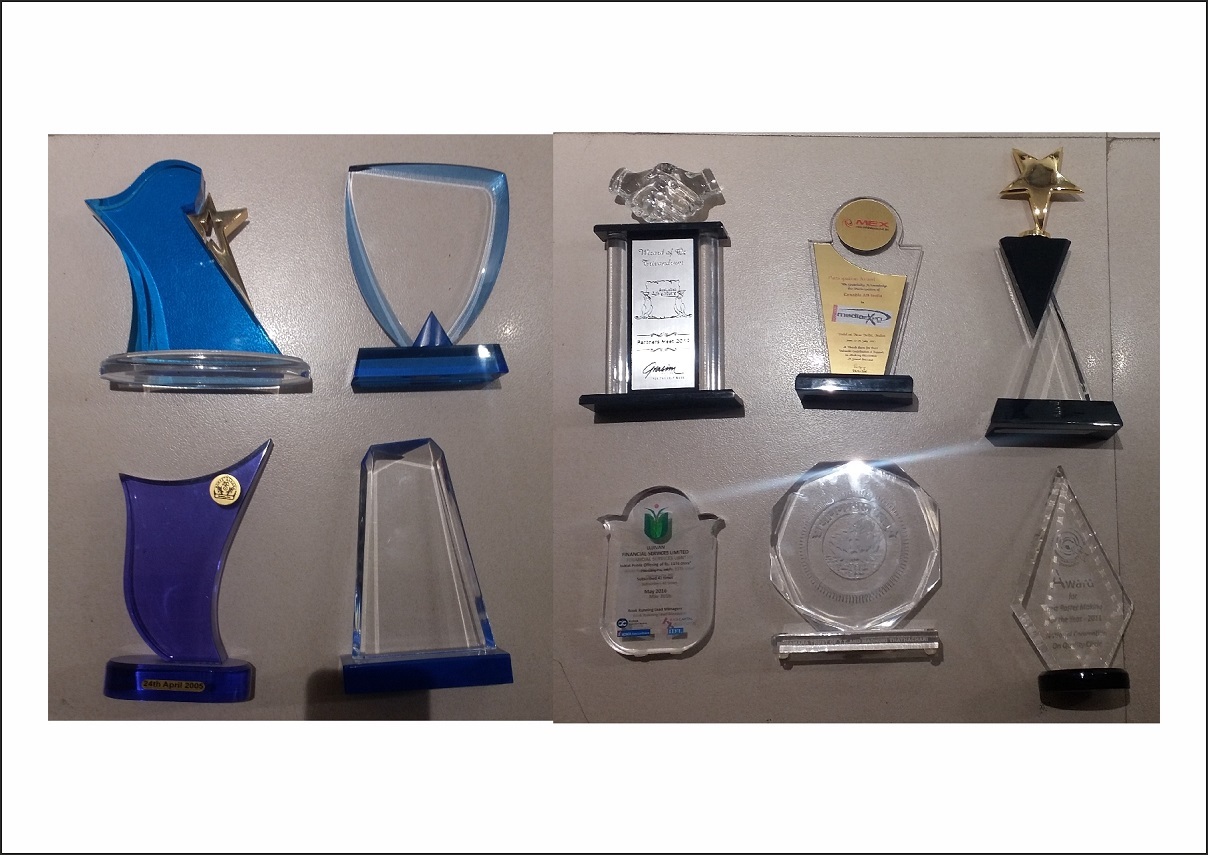 Die Casting Metal Acrylic Momentos