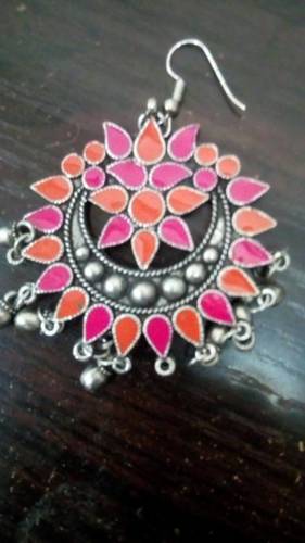 भारी चांदी की धातु की बालियाँ