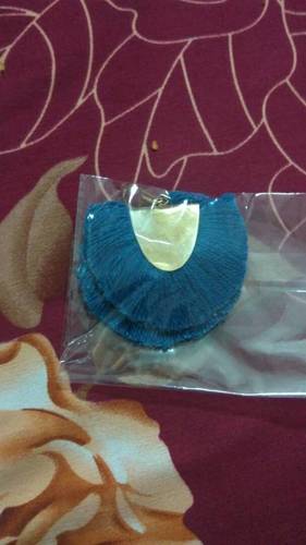 विशिष्ट रेशमी टास्सल बालियां