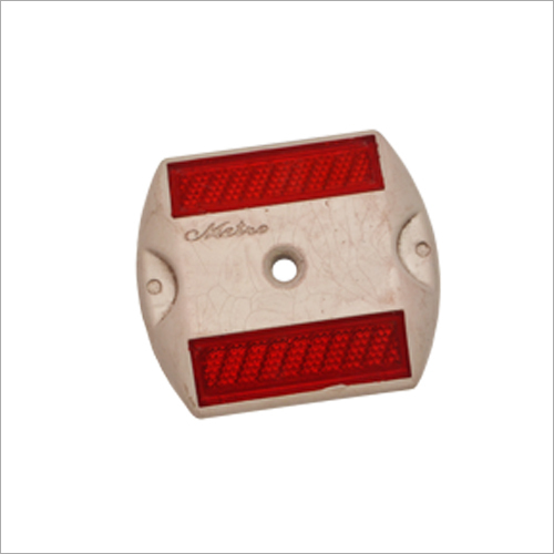 चिंतनशील रोड स्टड