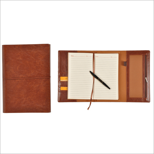 डिजाइनर एग्जीक्यूटिव डायर