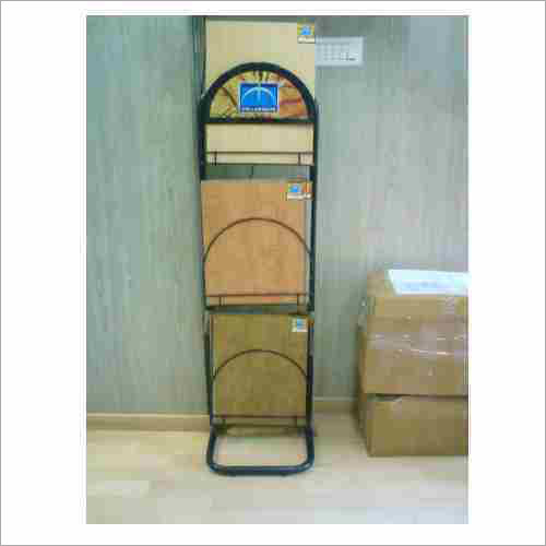 ब्राउन प्रोमोशनल स्टैंड्स