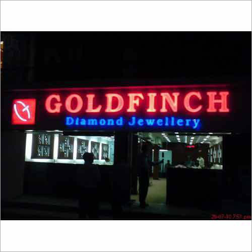 एलईडी साइन बोर्ड अनुप्रयोग: प्रचार और बाहरी प्रकाश व्यवस्था के लिए