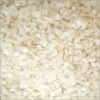 निर्जलित सफेद प्याज कटा हुआ