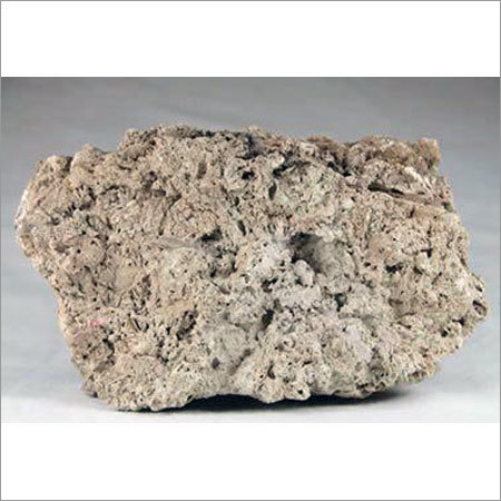 प्राकृतिक चूना पत्थर