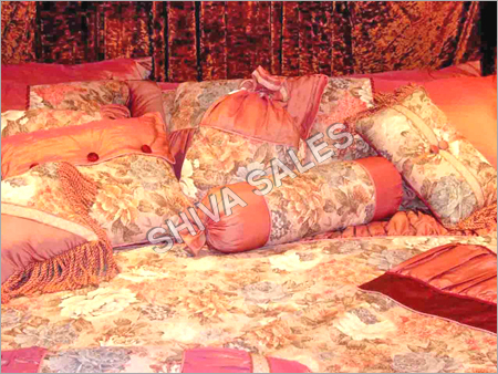 जैक्वार्ड रेशम मखमली सेनील बिस्तर सेट